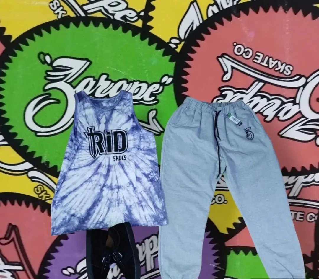 Conjunto de pants,tank y tennis <a href="/ridshoesoficial/">ridshoesoficial</a>  disponible para ti en <a href="/Zarapeskateshop/">Zarape Skateshop 🇲🇽</a> 💯🇲🇽🛹🔥

📍Nos ubicamos en la calle Tenayuca 55 B Col Letran Valle #CDMX 

🇲🇽Abrimos todos los días. 🇲🇽
⏰ 11:00am - 7:00pm.

Info:
Tel:  5556 8824 70 Sucursal 📞
5578 5405 34 WhatsApp 🤳