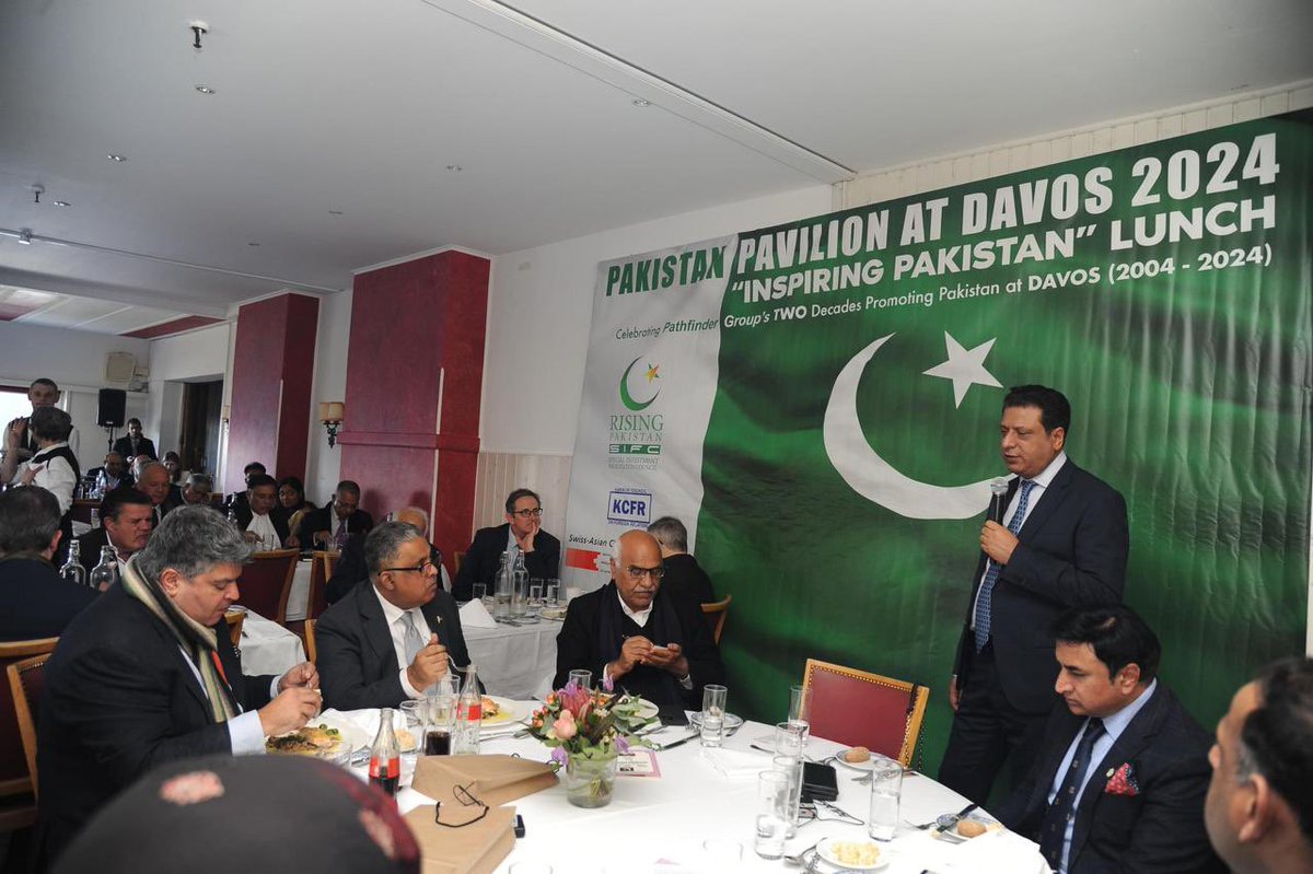 Tariq Malik ™ tweet media