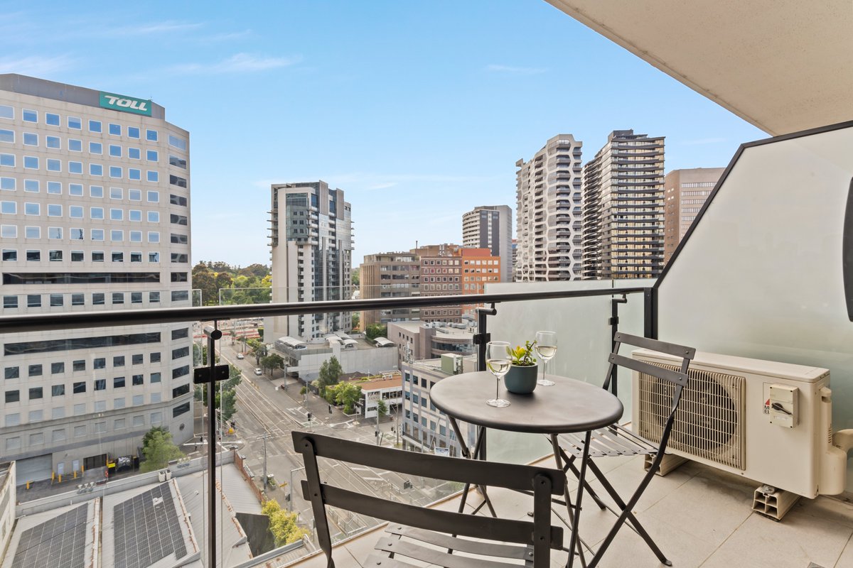 luxurystaymelb's tweet photo. South Melbourne's Best Accommodation - fully serviced apartment!!!

https://t.co/VhTuIq6p24

#views #melbourne #cbd #city #ausopen #f1 #travel #traveller #BusinessTravel #couplesstay #airbnb #agoda #f1 #tennis #sportslover #business #traveller #qantas #airlines #winelover #food https://t.co/7PRW02JGis