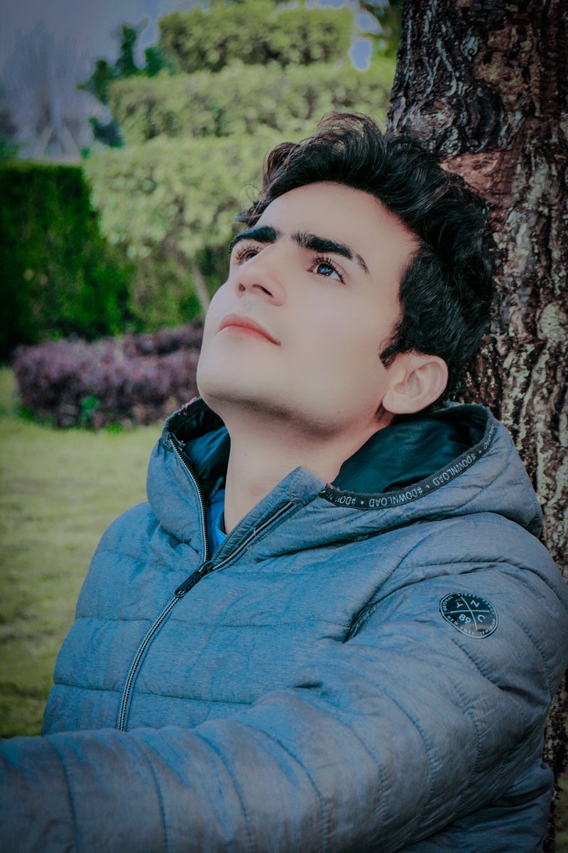 تجھ کو میرے غم سے کیا ؟ شوق سے جُدا ہوجا 
تجھ سے پہلے بھی جاناں، غم ہی میری دولت تھی