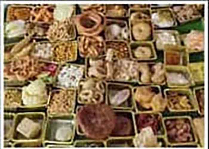 yespunjab's tweet photo. Andhra family treats son-in-law to feast with 300 dishes
#AndhraPradesh #MakarSankranti #FamilyTradition #SonInLawFeast #IndianCulture #FoodFeast #Celebration #yespunjab
https://t.co/Q62kEnZAqg https://t.co/wAtyNUoqIp
