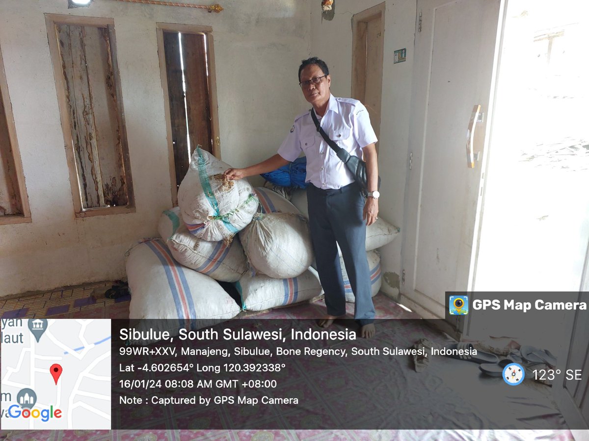 MSyafruddin15's tweet photo. Rabu(17/1/2024), M. Syafruddin, Luhkan Kab. Bone, 
di Pokdakan pakamase Ds Manajeng, mendampingi Panen 
Rumput laut pantai, long line, sebanyak 1500 kg, kering
luas perairan laut  9000 m2, bobot panen 1000 gr, harga 14500/kg 

#GiatLuhkanSatminkalMaros #Bone#Panen https://t.co/LzQnBAYZ98