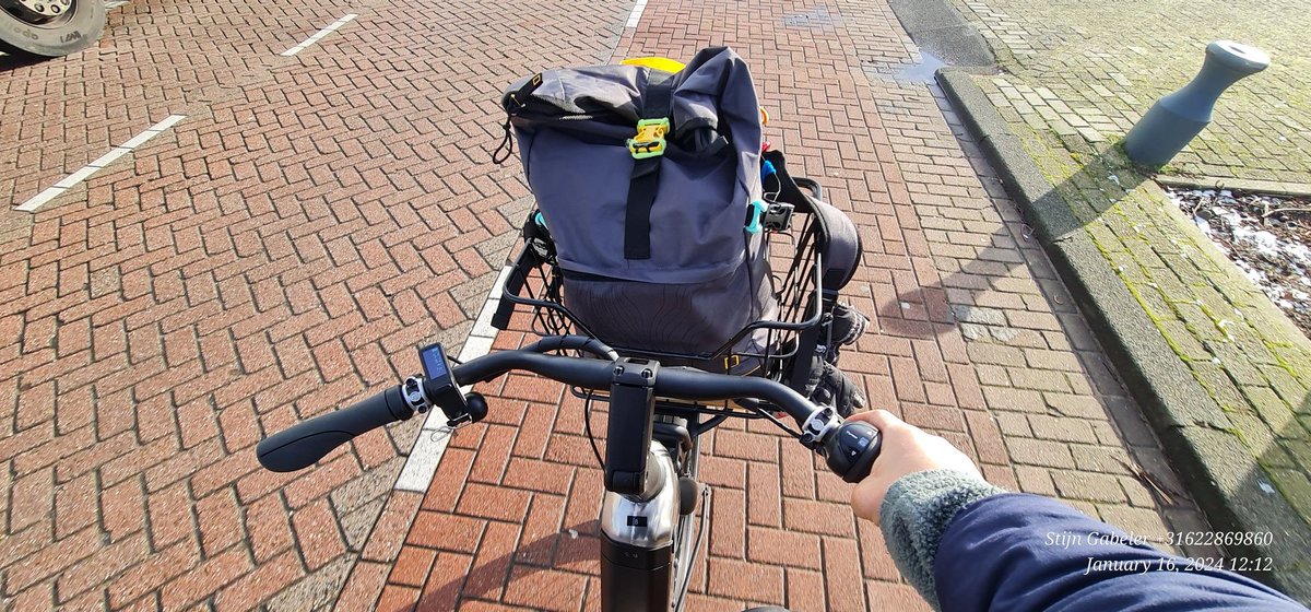 dailystijn's tweet photo. https://t.co/E51XCjpVkk 🚴🎬
&amp; https://t.co/wY0dt5TQPu

#RoetzBikes #Testrit #ElectrischeFiets of een gewone #Fiets #Fietsen in #Nederland #Amsterdam @FairFactory @RoetzBikes #roetz #RoetzForLife 😀🚴💚🌎 #GODOGOOD @GODOGOOD #StijnOnline #RoetzFairFactory https://t.co/a9BkvMDfQh
