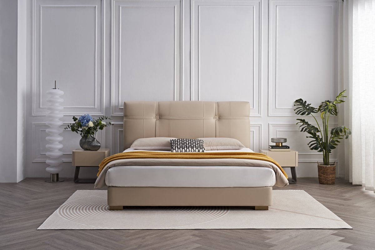 ✨ The leather bed: the perfect fusion of luxury and comfort ✨
- Made of high-quality natural leather
- Softer and more comfortable than traditional wooden beds
- Designed in a variety of styles for a noble and elegant atmosphere
🛏️ #LuxuriousComfort #HomeDecor