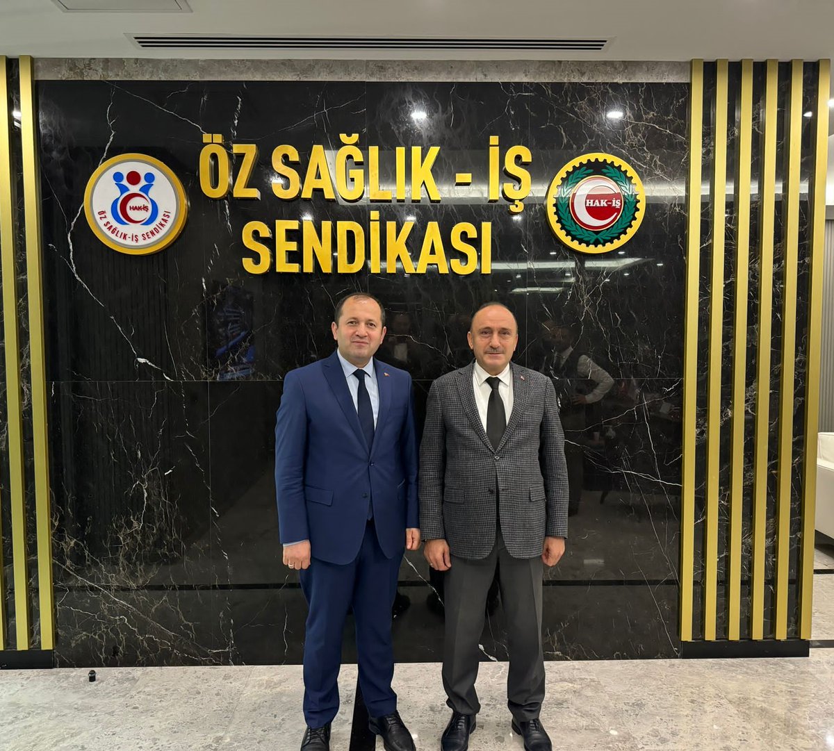 TBMM İnsan Kaynakları Başkanı Engin Demir’den Genel Başkan Sert’e hayırlı olsun ziyareti

Haberin devamına web sitemizden ulaşabilirsiniz⤵️
ozsaglikis.org/2024/01/17/tbm…