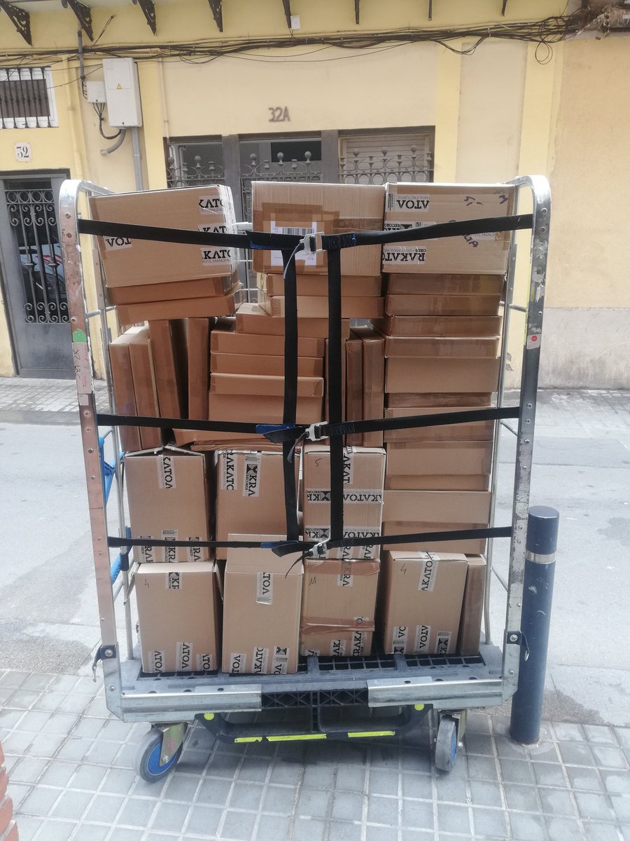 Kasba_Music's tweet image. En camino los primeros 86 pedidos de vinilos de la colección. No te duermas, mil gracias a tod@s por el apoyo al proyecto!!!
Us esperem demà a La Deskomunal!!!