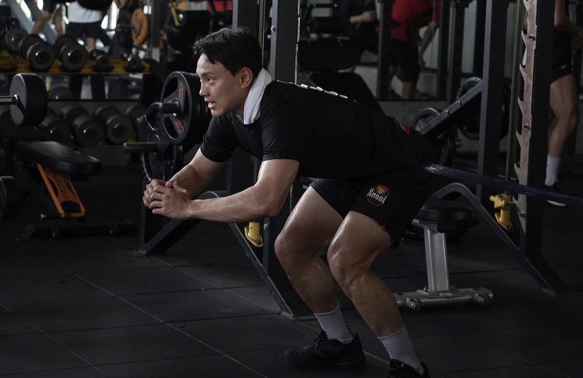 살이 훅 빠졌네 .. 🥹🫢