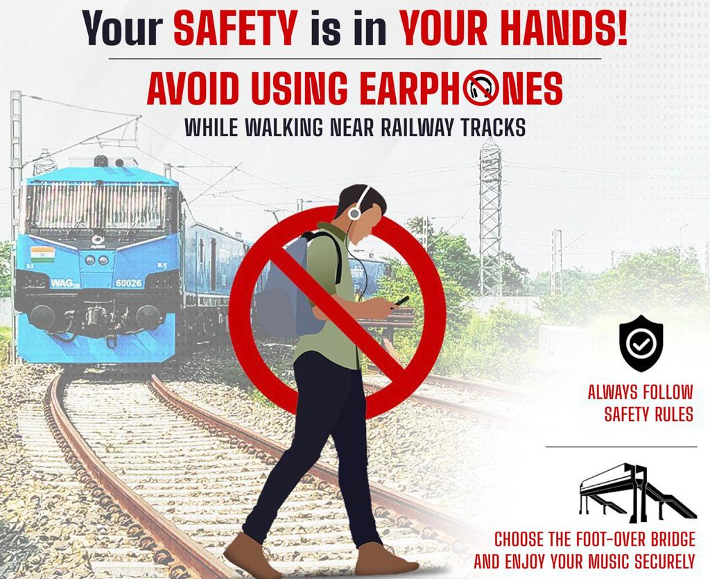 drm_lko's tweet photo. 🚉 Safety First! 🚨
Avoid distractions while crossing tracks. Put down your mobile phones and remove earphones to #stay_alert and ensure a safe journey. https://t.co/nJox5hWLYL