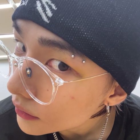 hyunjinpost's tweet photo. is your boba worth it