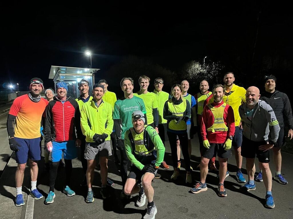 🌝 Tuesday Session 🌝

Photos of Ben’s group taking on an interval session at the Metrobus route last night - lots of marathon paced efforts took place! Well done team 👏🏻

Our next session is on Thursday, 18:15 at The Southbank Club. Come along with 50… instagr.am/p/C2MVyb8NoRb/