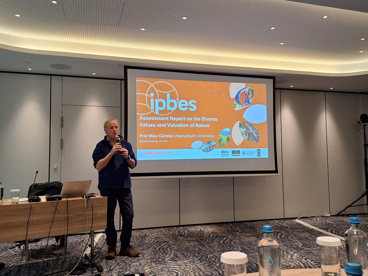 edrakou's tweet photo. @MikeChristieUni is kicking off the 2nd day of the @EUBIOTRAILS General Assembly discussing the @IPBES VA. Glad to have him on our Advisory Board!! @ESPartnership @HorizonEU @ale_mr_wolf @CChalkiadakis @harokopio_ @CNRsocial_ https://t.co/japrlRPUFS