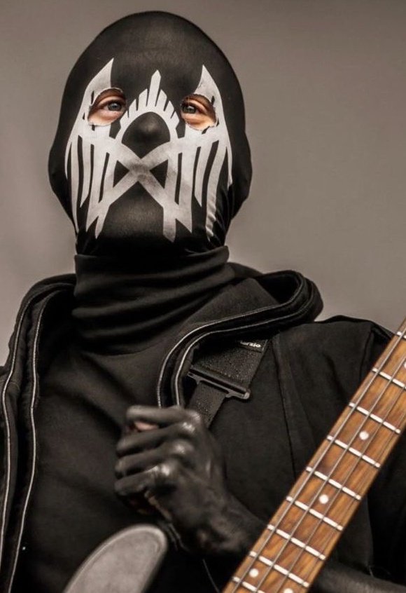 ⠀  ⢀⡤⣄⡀⠀⠀⠀⠀⠀⠀⠀⠀⠀⠀⠀⠀
  ⢠⡏⠀⠀⠳⡄⠀⠀⠀⠀⠀   ⣀⣀⣀⠀⠀⠀
  ⢸⠃⠀⠀⠀⢿⠀⠀⠀⠀  ⣼⠃⠀⠘⢧⠀⠀
  ⢸⡆⠀⠀⠀⠸⡆⠀⠀   ⣸⠃⠀⠀⠀⠈⢧⠀
  ⠈⣇⠀⠀⠀   ⣧⠀   ⠀⡏⠀⢦⠀⠀⠀⠸⡆
     ⢹⡀⠀⠀⠀⢸⠀     ⢸⠇⠀⠘⢧⡀⠀⣸⠃
⠀  ⠀⢳⠀⠀⠀⢸⡆     ⢸⠀⠀⠀⣼⠙⠋⠁