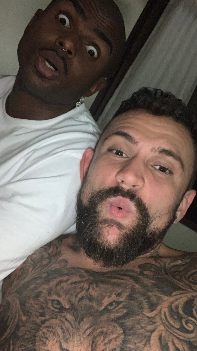 BOM DIA MEU MANO ! 
Bora continuar mexendo no jogo ! 
Hahahaha 
<a href="/vinirodriguesof/">Vinícius Rodrigues 🦿</a>