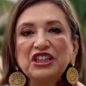 AntiTelevisaMx's tweet photo. Éste es el vídeo que la corrupta panista Xóchitl Gálvez no quiere que veas... por mostrar como su hermana Jaqueline "ponía" a personas de clase media y alta para que las secuestraran y MUTlLARAN. Por favor no den retuit a éste post para que @XochitlGalvez no se vaya a molestar.👍 https://t.co/xFtLB7HtQV