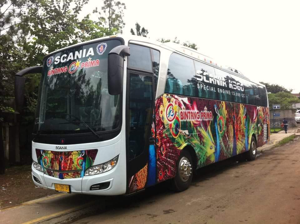 rynapr's tweet photo. Mengenang masa lalu

Rahayu Santosa Skyliner
Scania K360iB Comfortshift

Jaman Karoseri yang berlokasi di Nanggewer Bogor masih beroperasi, Bintang Prima menjadi salah satu pelangganannya di Area Sulawesi https://t.co/zprpKa8QRP