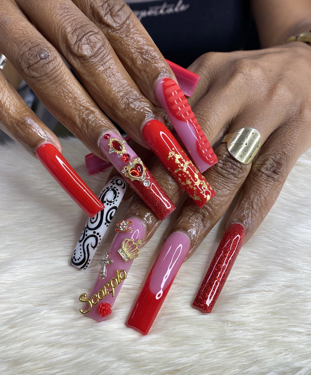 Bnailedit_'s tweet photo. Hotter Than🔥❤️👑👠💸💋
•
•
•
#nails #ncnails #entrepreneur #nails2inspire #acrylicnails #nailpro #explore #nailinspo #kawaii #longnails #frenchtipnails  #explorepage #bnailedit #greenvillenc https://t.co/ehlxP7JMVN