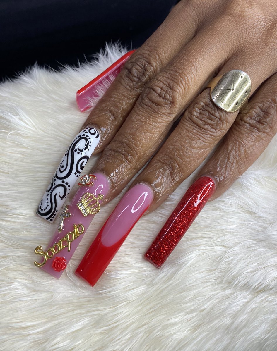 Bnailedit_'s tweet photo. Hotter Than🔥❤️👑👠💸💋
•
•
•
#nails #ncnails #entrepreneur #nails2inspire #acrylicnails #nailpro #explore #nailinspo #kawaii #longnails #frenchtipnails  #explorepage #bnailedit #greenvillenc https://t.co/ehlxP7JMVN
