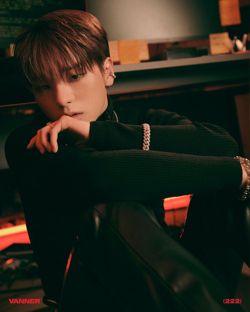 VannerOfficial's tweet photo. VANNER(배너) 2ND MINI ALBUM
[CAPTURE THE FLAG]

Concept Photo #2 #CAPTURE_THE_FLAG
#혜성 #HYESUNG

🎧2024.01.30 6PM (KST)

#VANNER #배너
#CAPTURE_THE_FLAG #JACKPOT
#20240130_6PM https://t.co/SPE24TQIRs