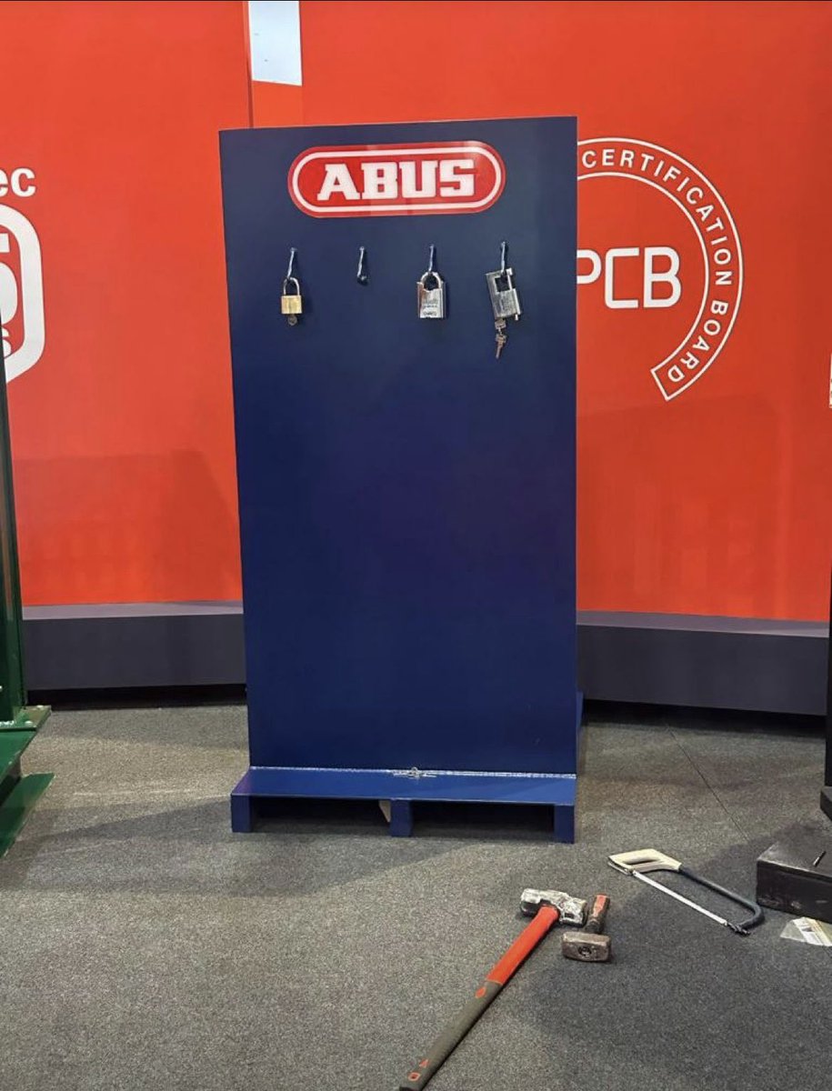 ABUS_UK's tweet photo. A busy day at #Intersec Expo in Dubai. We had a great audience at today’s live attack tests with @brelpcb #LPCB and our partners at BRE where we are demonstrating our range of #highsecurity #padlocks for the critical #nationalinfrastructure sector. https://t.co/Pk98trcr2c