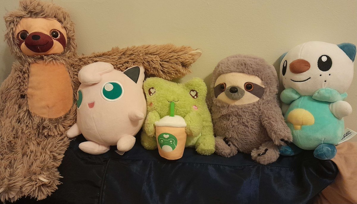 MidnightCafeAU's tweet image. Basil &amp;amp; I's little family of toys.
#cute #stuffedtoys #family #plushies