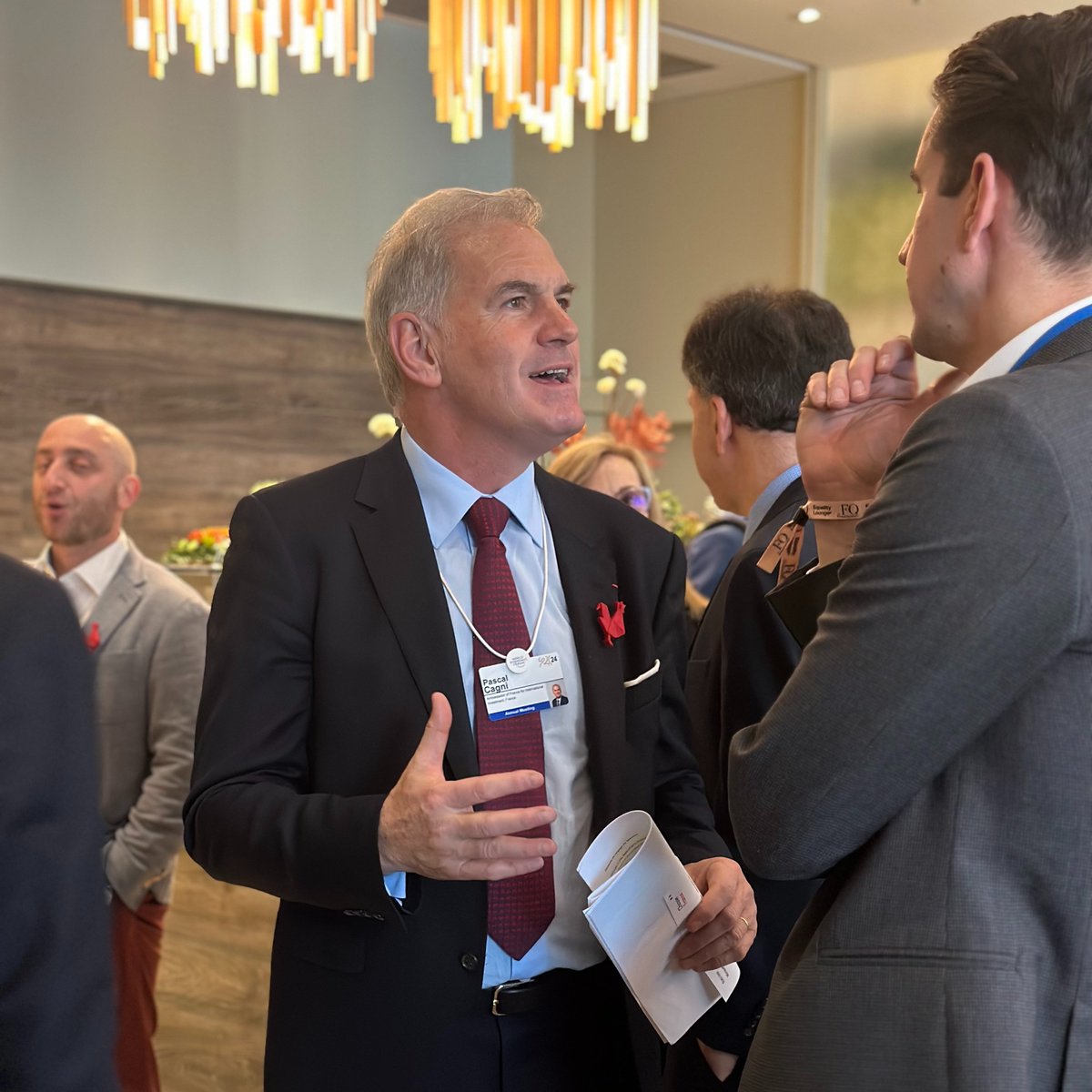 Avec près de 600 startups #IA, dont 16 licornes, la 🇫🇷 présente l’une des offres technologiques les plus performante au monde. 

A Davos avec <a href="/LaFrenchTech/">La French Tech</a>, les enjeux sont importants : créer des opportunités internationales pour les startups de la #deeptech ! 🚀
#ChooseFrance