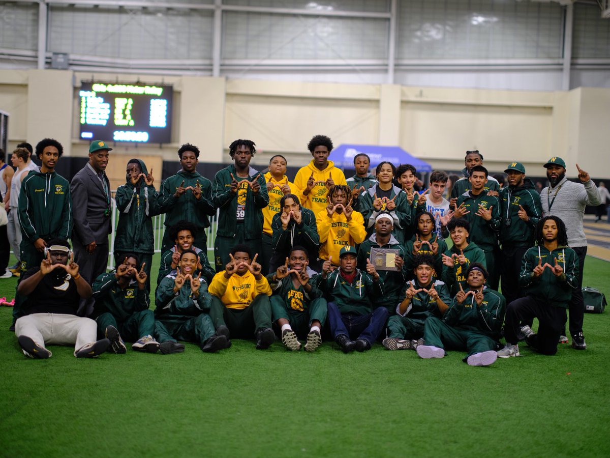 wufsdathletics's tweet photo. Westbury Varsity Boys Winter Track wins the Nassau County Conference 2 championship at St. Anthony’s on 1/24/24. Congratulations to all our Green Dragons and their coaches Donald Ross, Darin Harrison, Drew Harrison, and Eric Banks. https://t.co/3grKzkzv8Q