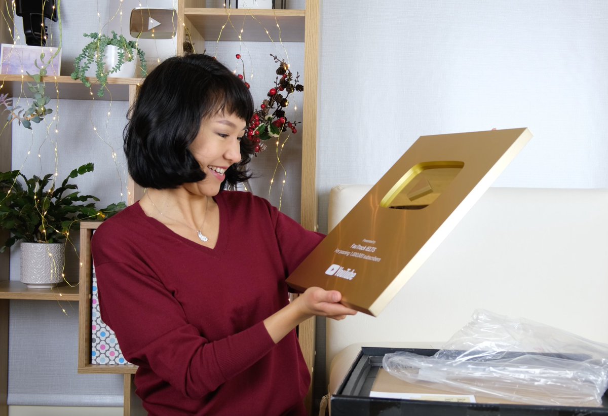 15 lessons about YouTube I learned before I could hit 1 million subscribers:

1. Algorithm. 

It’s not the algorithm that watches your videos. 

Think about one human being you’d like to attract and make a video they’re going to love. 

The algorithm is so good these days that it