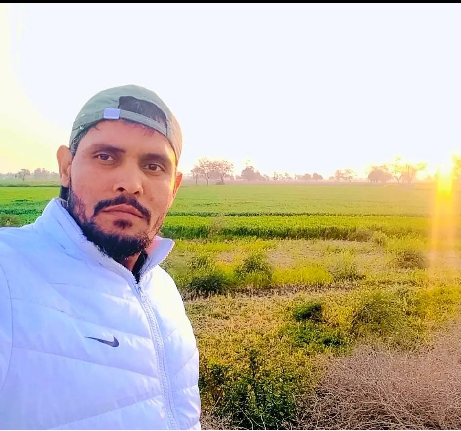 BMirchpur's tweet photo. सत्ता को पसंद है गर्दन झुकाए हुवे लोग, गर्दन उठाकर चलने वाला हर व्यक्ति सत्ता को बागी नजर आता है..!
#kisan #Modiji #RahulGandhi #YogiAdityanath #Haryana https://t.co/aCzx1lMWnu