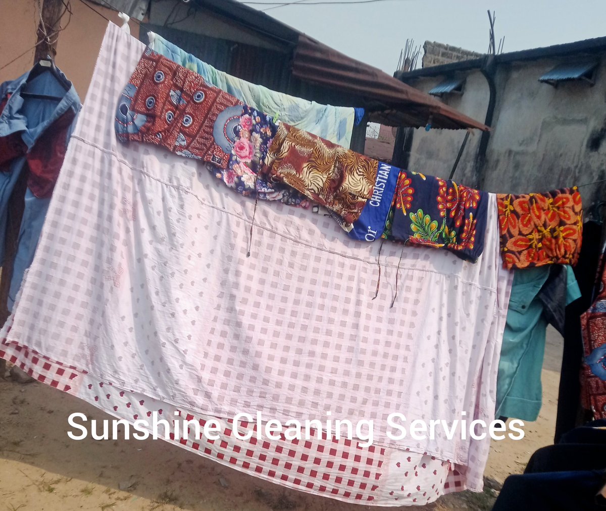 SunshineEjoke's tweet photo. @aproko_doctor Hello My People,

Sunshine's here, the Agba washer, that washes clothes no matter the quantity or the material type. Yeah  I'm that good.

Offers:
On-site: 30 pieces of fabrics N2500
Off-site: 30 pieces of fabrics N5000
Terms and conditions apply
📍Warri, Delta State. https://t.co/rMoiiob7aA