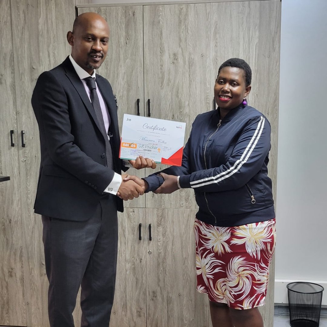 KenicTLD's tweet photo. 🎉 Big shout-out to #outstanding colleagues for their remarkable achievements in demonstrating the company value in focus #integrity in Q4 of 2023! Fiona Ongeso - HR Manager, Maureen Fedha - HR Admin. Assistant &amp; @MainaHildah - Finance Manager, receive certificates &amp; 🧧. #DotKE https://t.co/qrTo73YRaq