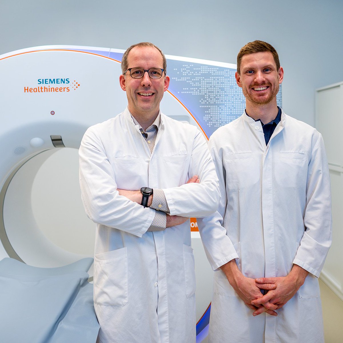 Our pioneering #Radiology study reveals improved #CTimaging using photon counting to show the higher spatial resolution on bone healing assessment. Published in #InvestigativeRadiology @SutterBalgrist @SiemensHealth #MSKRad Learn more:👇balgrist.ch/en/about-us/me…