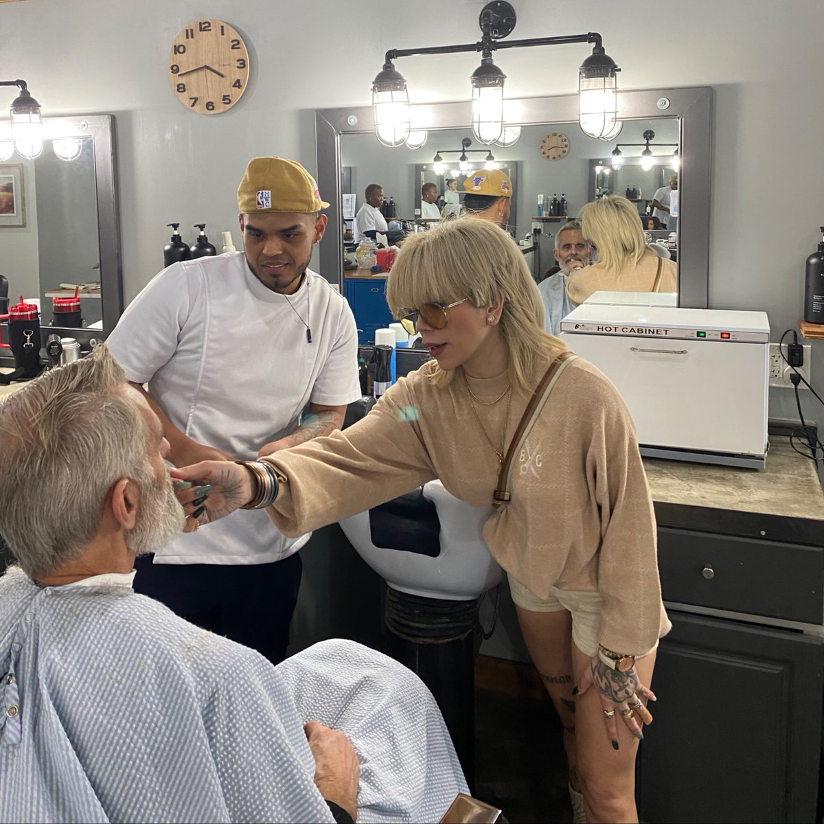 Crafting the perfect barbers! 

#sharpfade #barberconnect #fadehaircut #mensfashion #haircuts #barberstyle #hairdresser #menstyle #haircolor #faded #barbero #barberpost #fadegame #taper #beauty #barbeiro #fades #wahlpro #men #barbersince #barberhub #love #waves