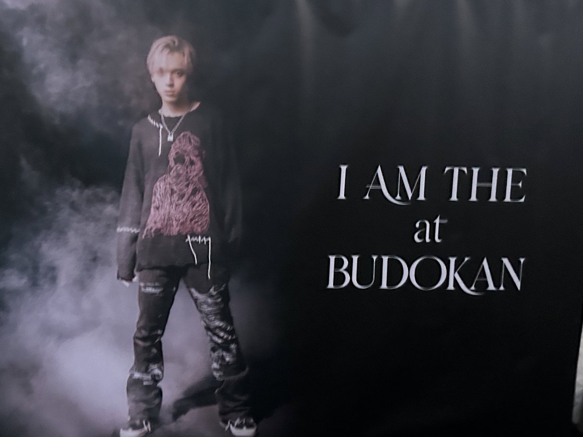 無事グッズGETして車で待機🚗💖
久しぶりの現地！！楽しむぞお🌈

#NovelCore_BUDOKAN