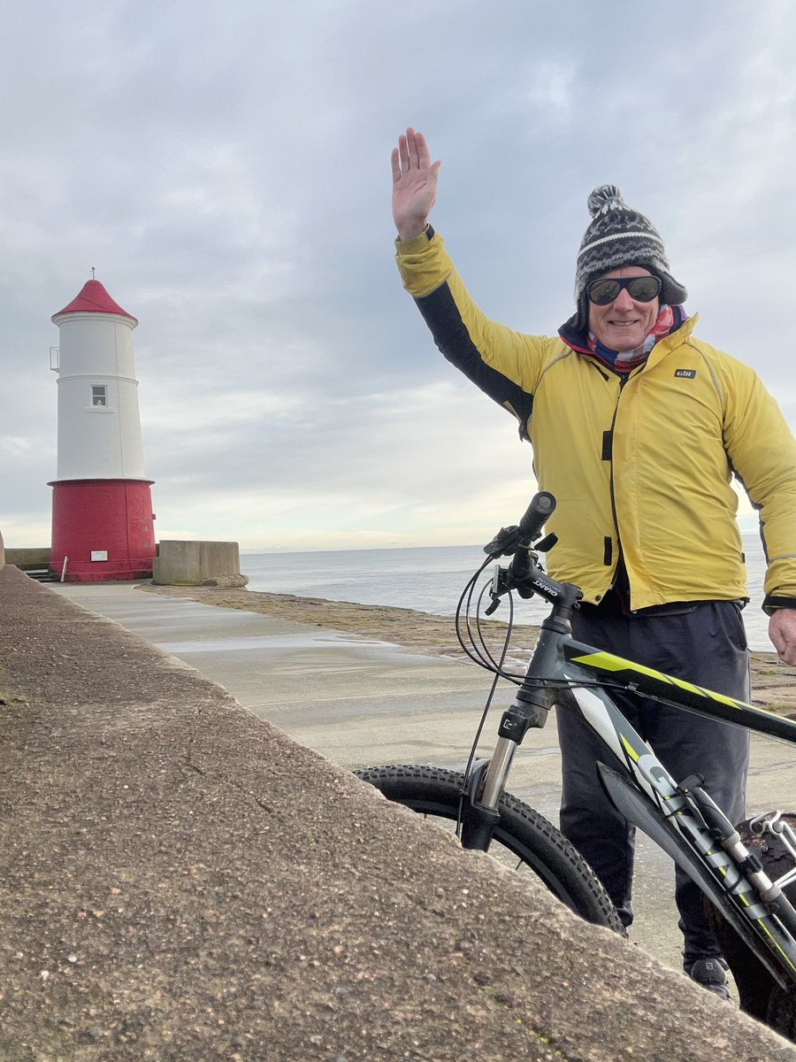 crowiea10's tweet photo. #doddieAid 
DA16/Wk3 
THE GREAT OUTDOORS week begins cycling in Baltic Berwick 
Border Bandits team out there in the snow too https://t.co/39poyO3g5p