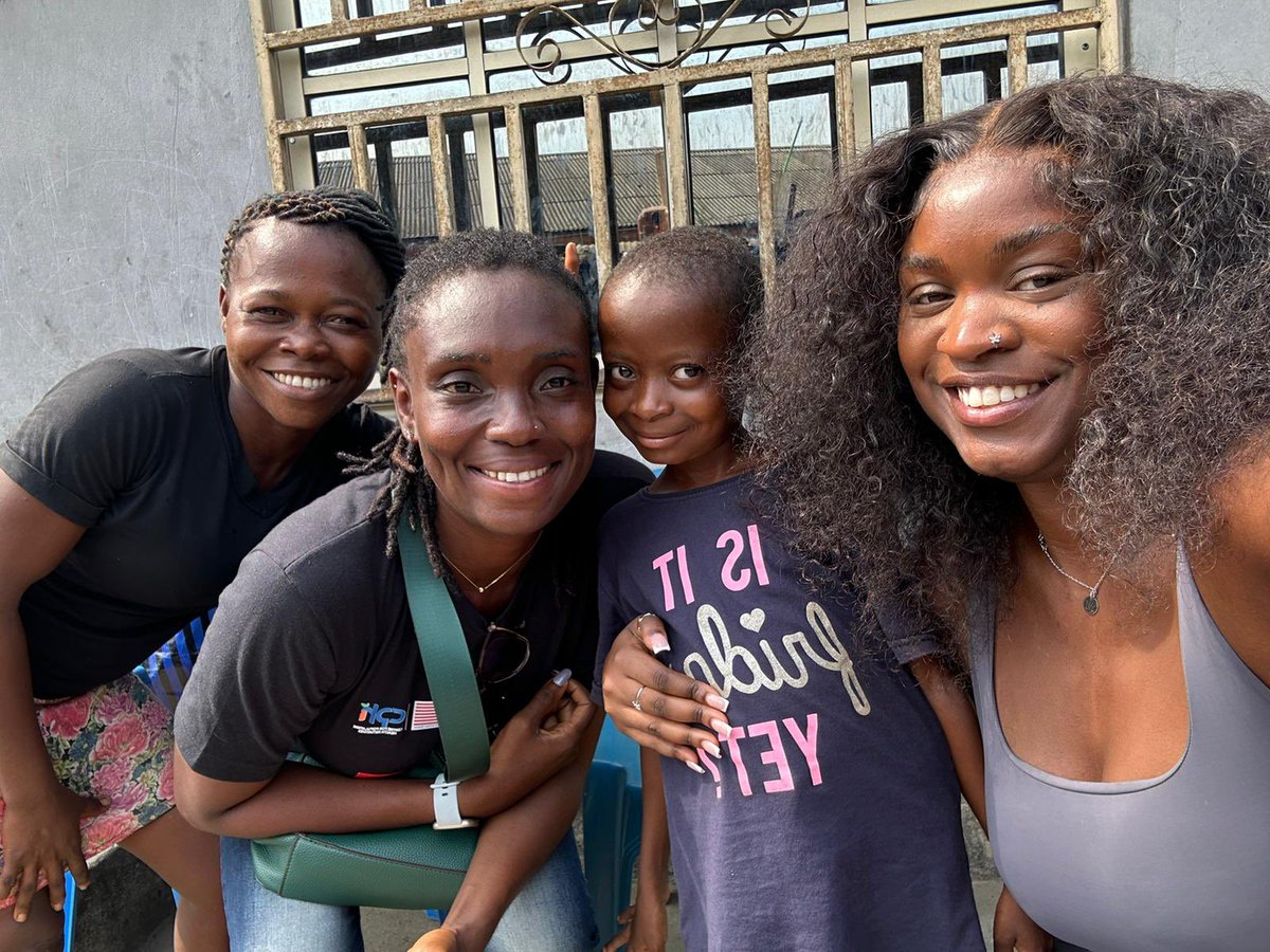 KayHector tweet media