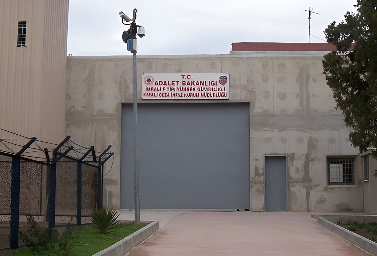 Rapora Tespîtê Ya 2023 yan A Der Barê Bınpêkırınên Mafan Ên Lı Gırtîgeha Îmralıyê Û Şert Û Mercên Gırtîgeha Îmralıyê 

➡️ asrinhukuk.org/mansetler/rapo…