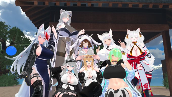 先々週の自分のVRC誕生日会での写真!
乳のつどい!

2枚目の胸囲の格差を見るあるどらさん好き 