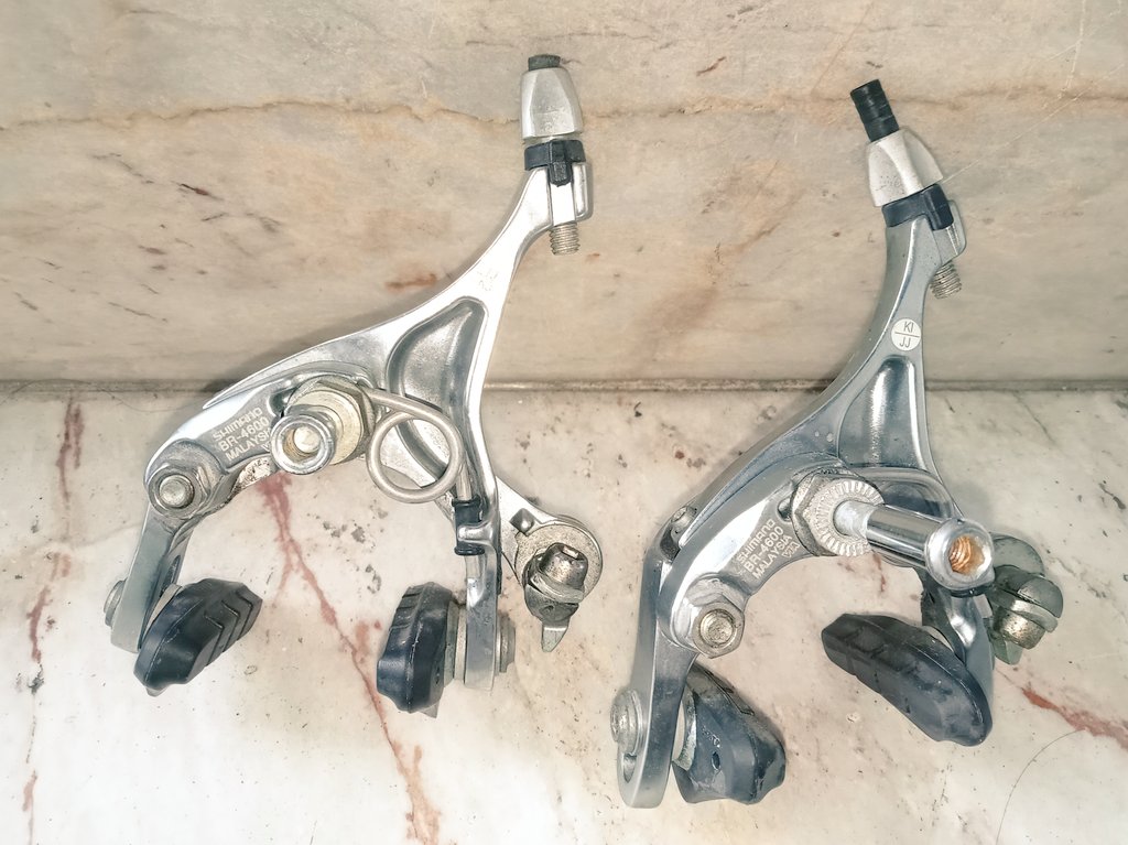 jeffreysirie's tweet photo. WTS Sepasang U-Brake Shimano Tiagra BR4600, kondisi used wajar, brake pad masih tebel, masih ok, RP.500K/sepasang, bisa Nego tepis lah, WA https://t.co/dDVBeZJcUw no kirim2 📍Perdatam, Pancoran, Jakarta Selatan, #fnfjb #frbjb #fpjb #rbjb https://t.co/4H2RNLibv2