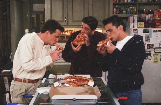 Cestlemoment_'s tweet photo. ℹ️ #PointInfo Aujourd'hui est la journée internationale de la cuisine italienne. Quelle est votre préférence ? #Sopranos #Friends #BreakingBad #Pasta #Pizza https://t.co/4g9tUPppZQ
