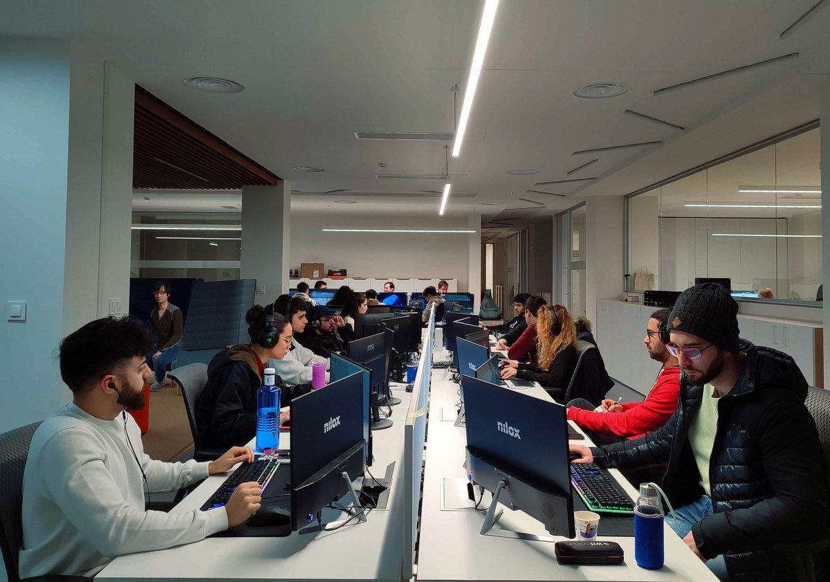 We're getting more comfy at our new studio! ✨

And finally our friend has come and is testing the soundproof chair 💺

#gamedev #indiegames #indiegamedev