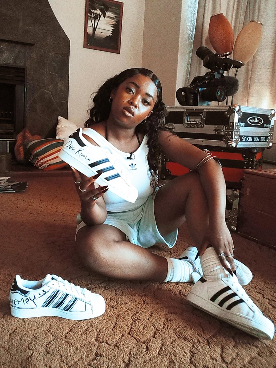 💡 "Express yourself, no matter how. There's no limit"

👟 <a href="/adidasoriginals/">adidas Originals</a> x <a href="/DeeKoala_/">Dee Koala</a> 

#sneakers