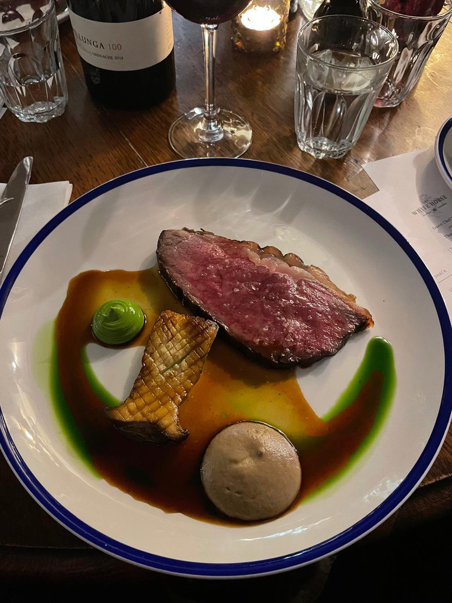 OllyFord's tweet photo. Finally managed to get over to one of the guest chef nights at the wonderful @TheWhiteHorsePu last night! 

Stunning food from @BatemanThom &amp; @GaryUsher_ 

Thanks for the incredible hospitality as always @Jo_Jo_Will &amp; @mattshaw78 ❤️ https://t.co/CIeSyS2sw9
