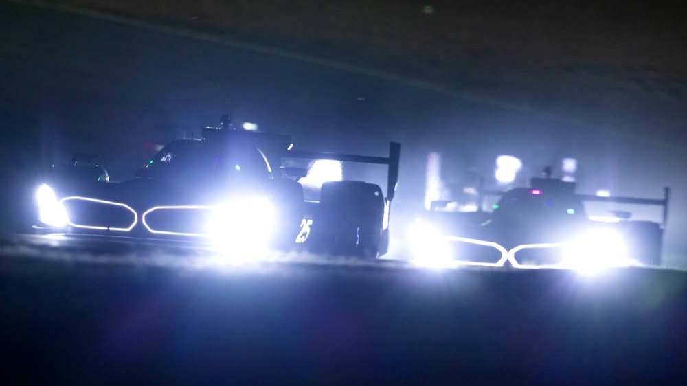 BMW ogłasza POTĘŻNY skład kierowców na sezon 2024 WEC!

#15:
- Dries Vanthoor
- Marco Wittmann
- Raffaele Marciello (!)

#20:
- Sheldon van der Linde
- Robin Frijns
- Rene Rast (!)

[1/3]

#WEC #Hypercar #LMDh #BMW #BMWMotorsport #BMWMHybridV8 #MHybridV8