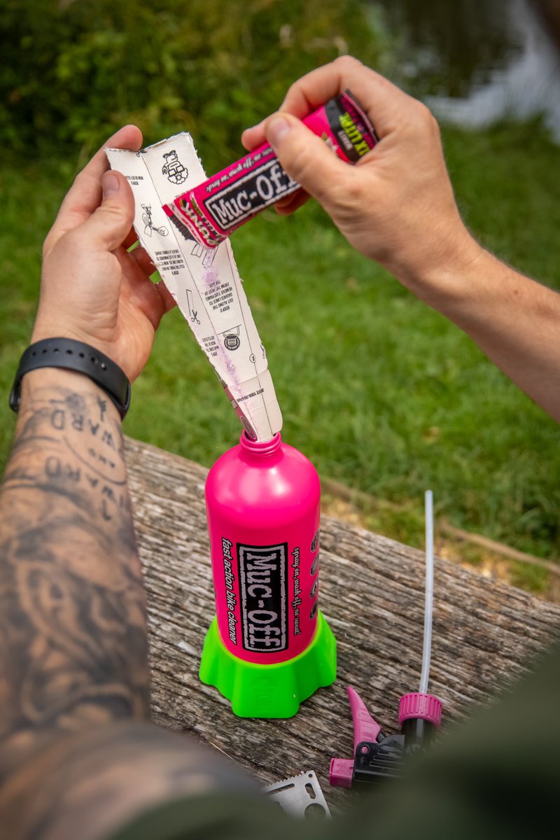 Did you know that our Punk Powder packaging can be used as a funnel. ✂️ 
#mucoff