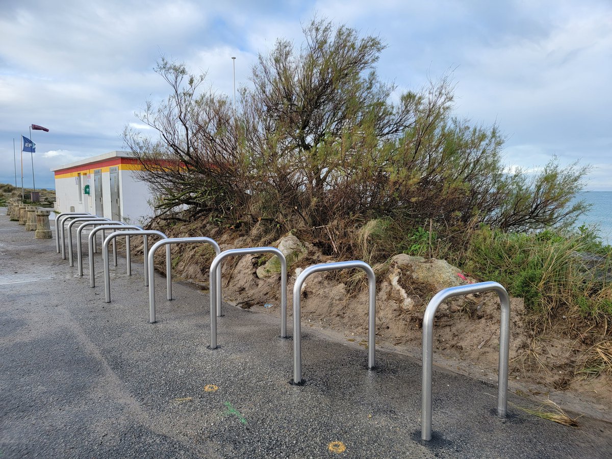 Depuis décembre 2023, 110 arceaux ont été déployés par la Ville comme ici à Collignon ou également aux abords du lycée Cachin, du théâtre des miroirs, des écoles Jaurès et Alma...
👉 Objectif 2026 : 6 000 stationnements vélos dans la Ville pour nos cyclistes et futurs cyclistes.