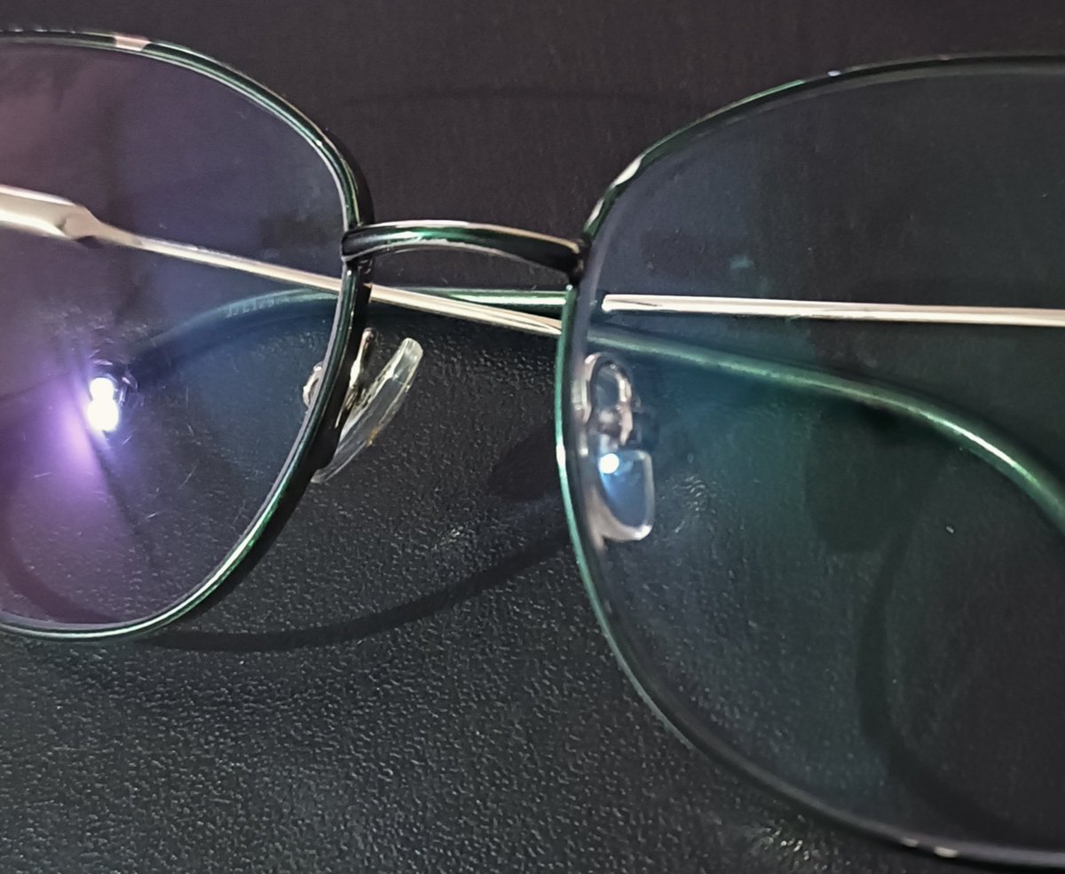 ethicalvision0's tweet photo. "We are paying for such quality, aren't we?"

@Lenskart_com
@peyushbansal

#Lenskart #Eyewearissue #customerservice https://t.co/I1YfGB7gW7
