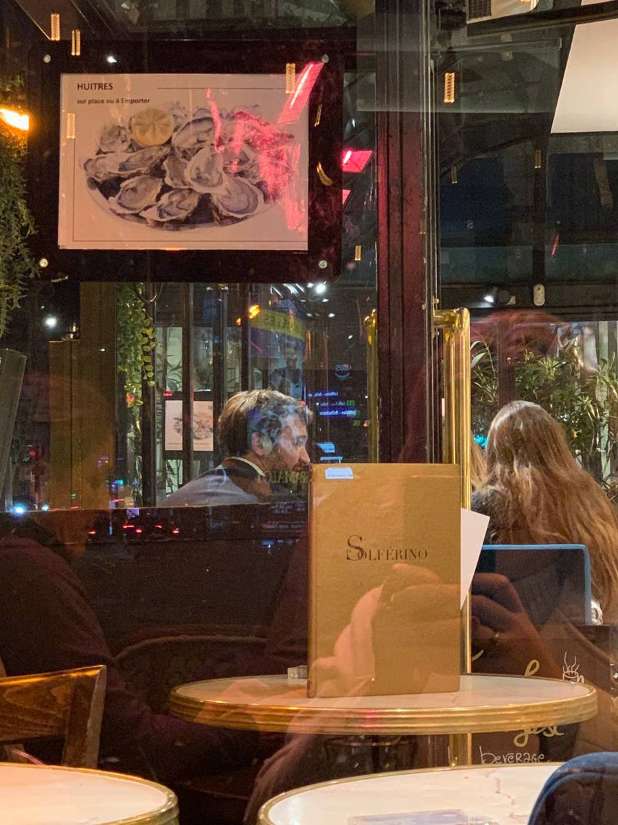 MacronardsFM's tweet photo. VOICI LA BRASSERIE DE LUXE LE SOLFERINO OU LES DEPUTES LFI NUPES SE SONT GAVES AVANT LEUR NUIT KHO LANTA SOUS LA TENTE. 
JE PENSE A TOUS LES JEUNES QUI VOTENT POUR CES BOURGEOIS QUI SE REMPLISSENT LA PANSE AU LIEU DE LEUR DONNER C'EST UN SCANDALE TOTAL😡 PHOTO SOURCE JAM ! UNE DINGUERIE ON S EN REMET PAS ! POUR INFO SITE WEB DE CETTE BRASSERIE DE LUXE DU 7ÈME ARRONDISSEMENT DE PARIS ! 
https://t.co/gKHhEFjgEl