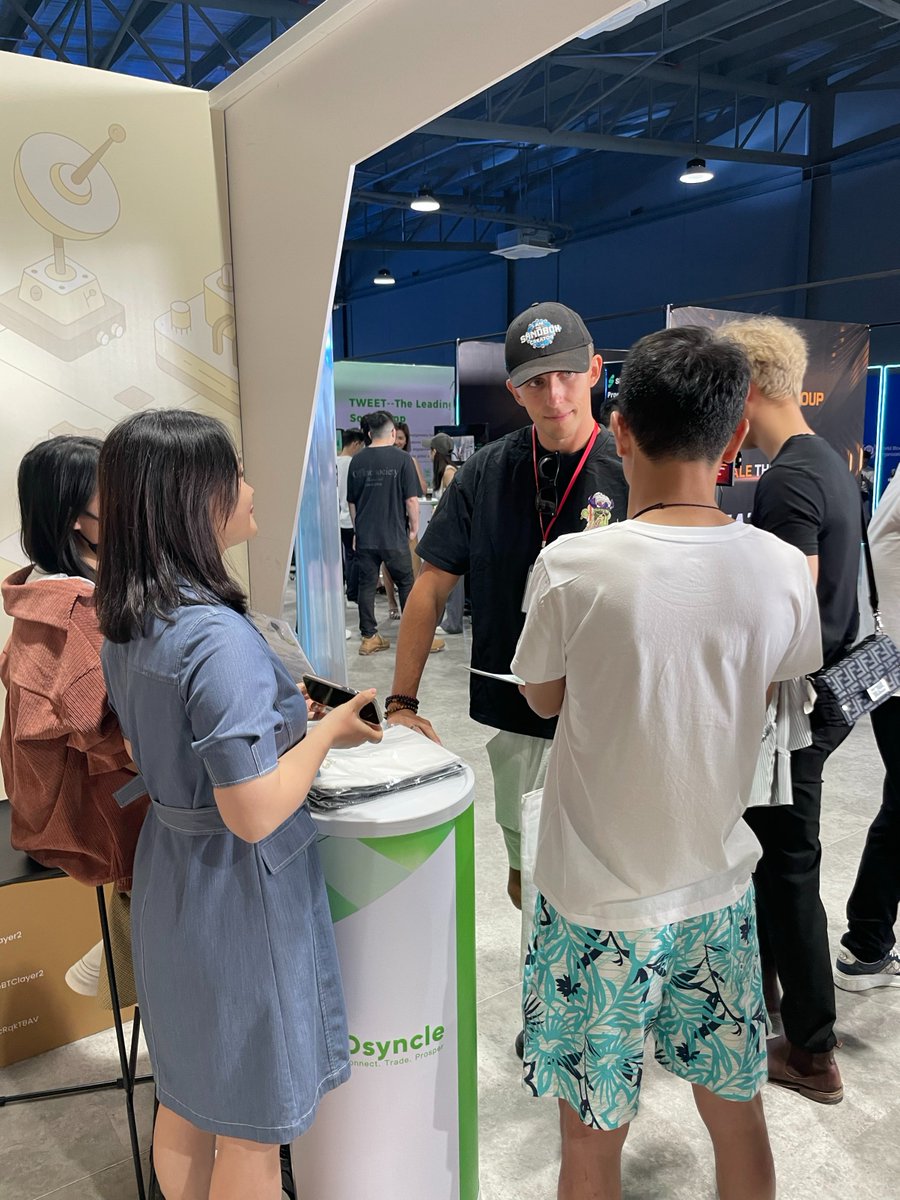 soex_club's tweet image. 🎉#Dsyncle 在泰国普吉岛 #B2GC 峰会现场，Day1  获得现场众多体验者一致好评，纷纷前往下载体验！

 让我们一起  发现更多可能性，创造更多价值！
 👉dsyncle.io/download.html

   #Dsyncle #普吉岛 #social