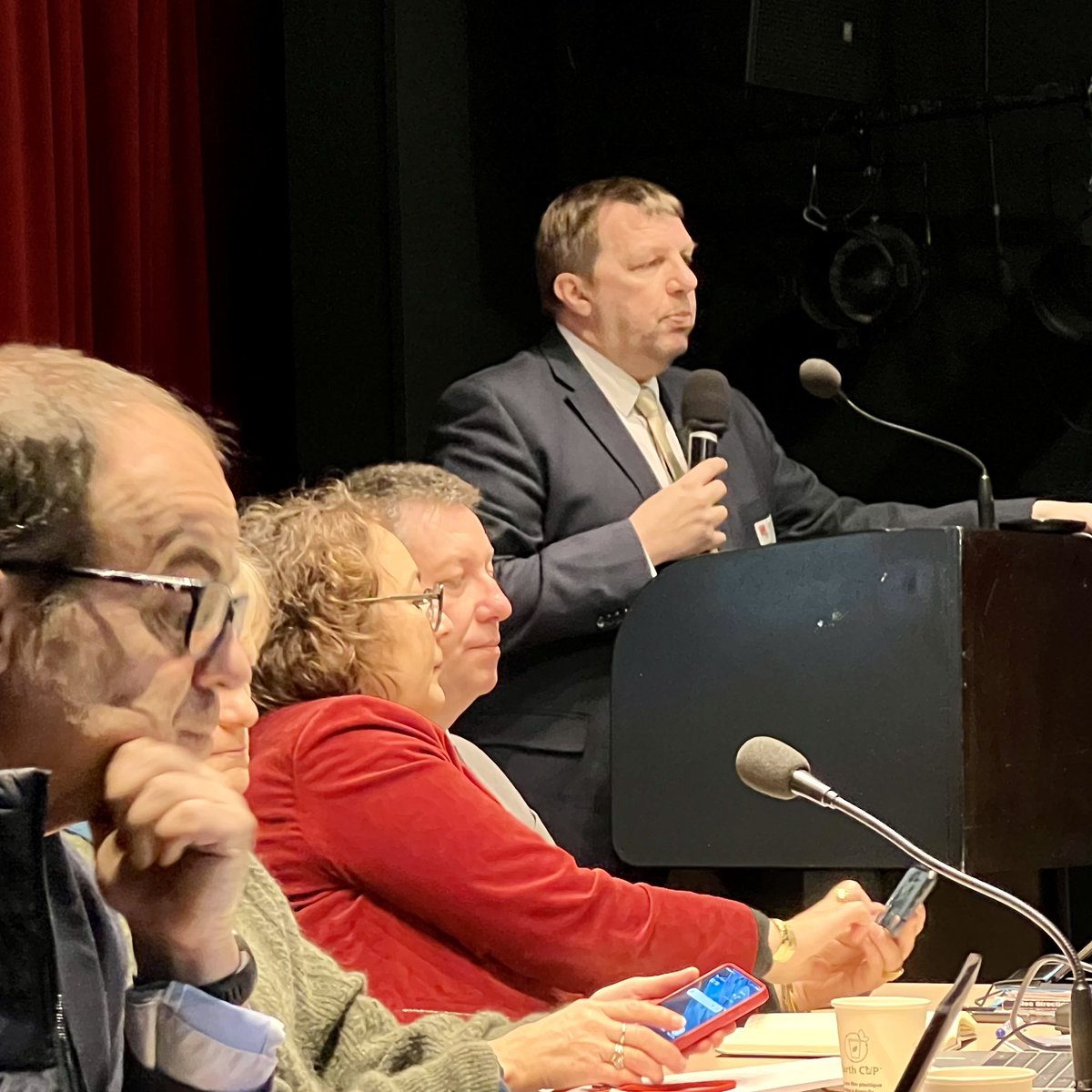 snpden's tweet photo. Conférence nationale du @snpden
Ouverture par @BrunoBobkiewicz dans un contexte extrêmement dense.
Entre annonces présidentielles, #chocdessavoirs et polémique ministérielle, 2 jours de travail collectif. 
Échanges avec le terrain en présence élus académiques et départementaux. https://t.co/3ajpSzPZSE