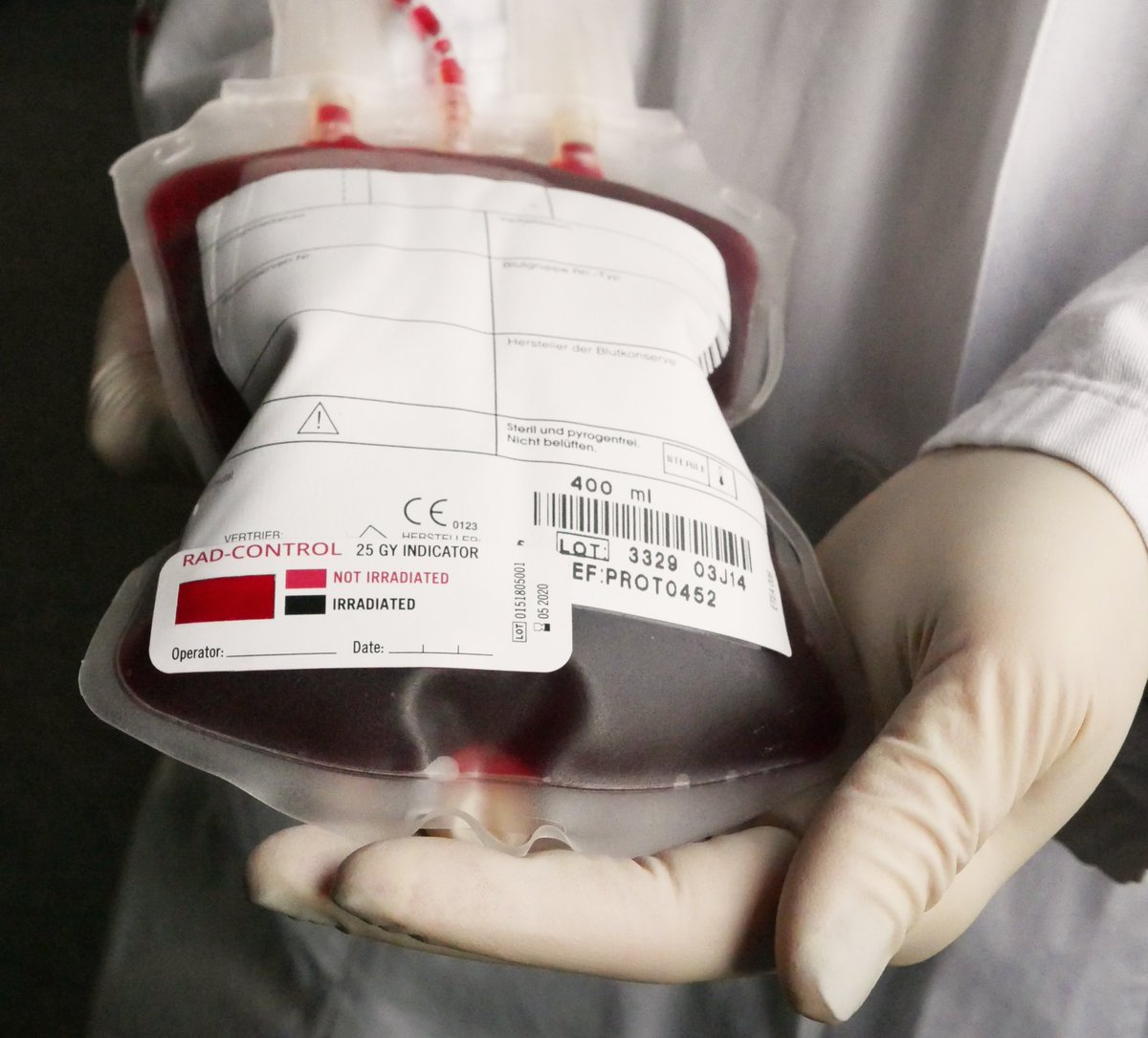 Always remember: How can you help save lives? By giving blood! Always remember: How can you help save lives? By giving blood! 🩸 Just one donation can save up to three lives. That’s why we support AABB's Blood Donor Month initiative.
#bloodbank #bloodirradiation #transfusion